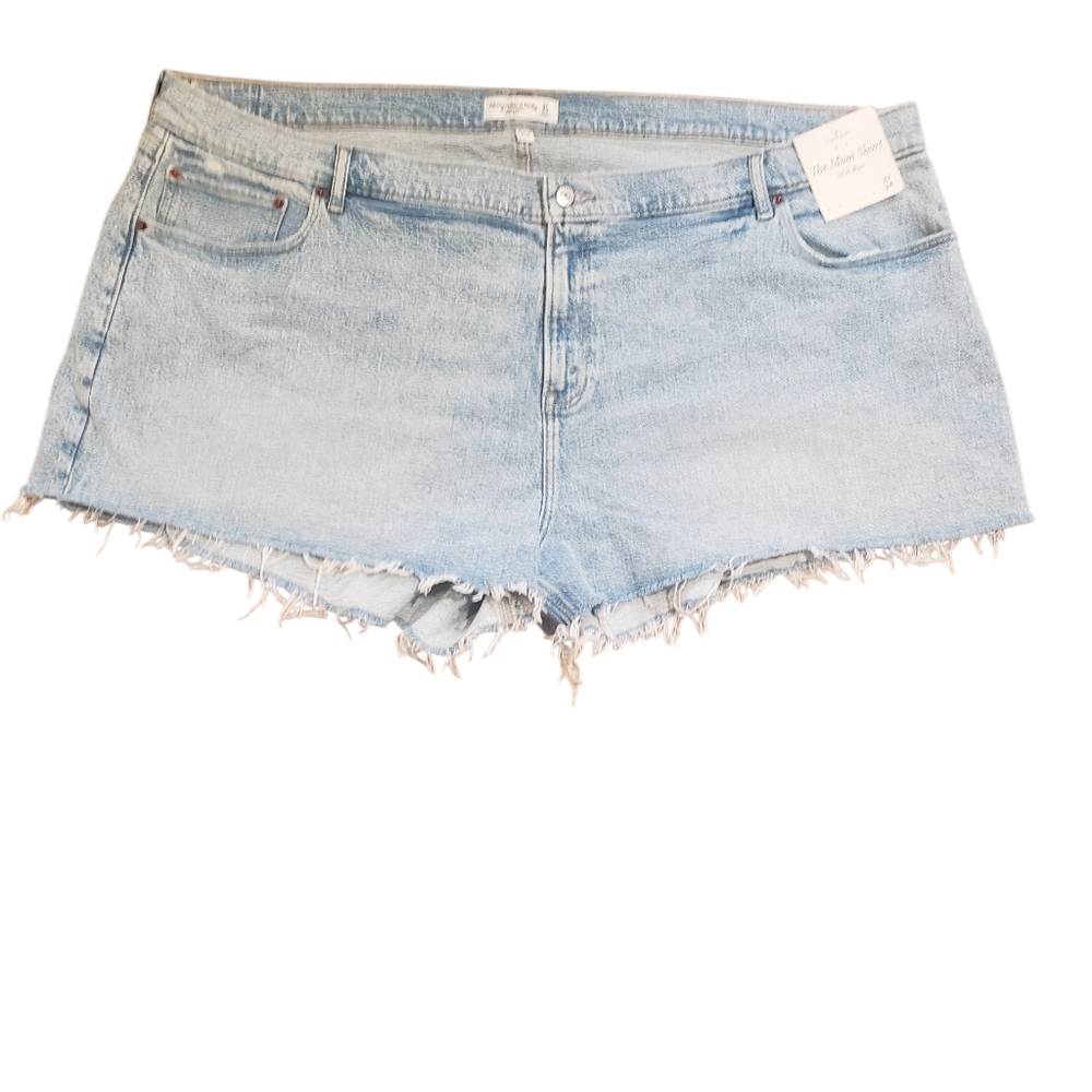 Abercrombie & Fitch Shorts. The Mom Short. Mid Rise. Curve Love. 37/24.